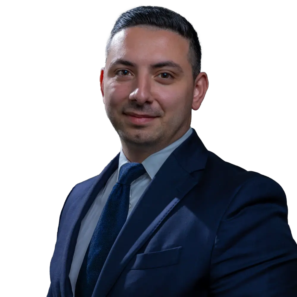 Headshot of Luca Nicolae, Investment Banking Manager